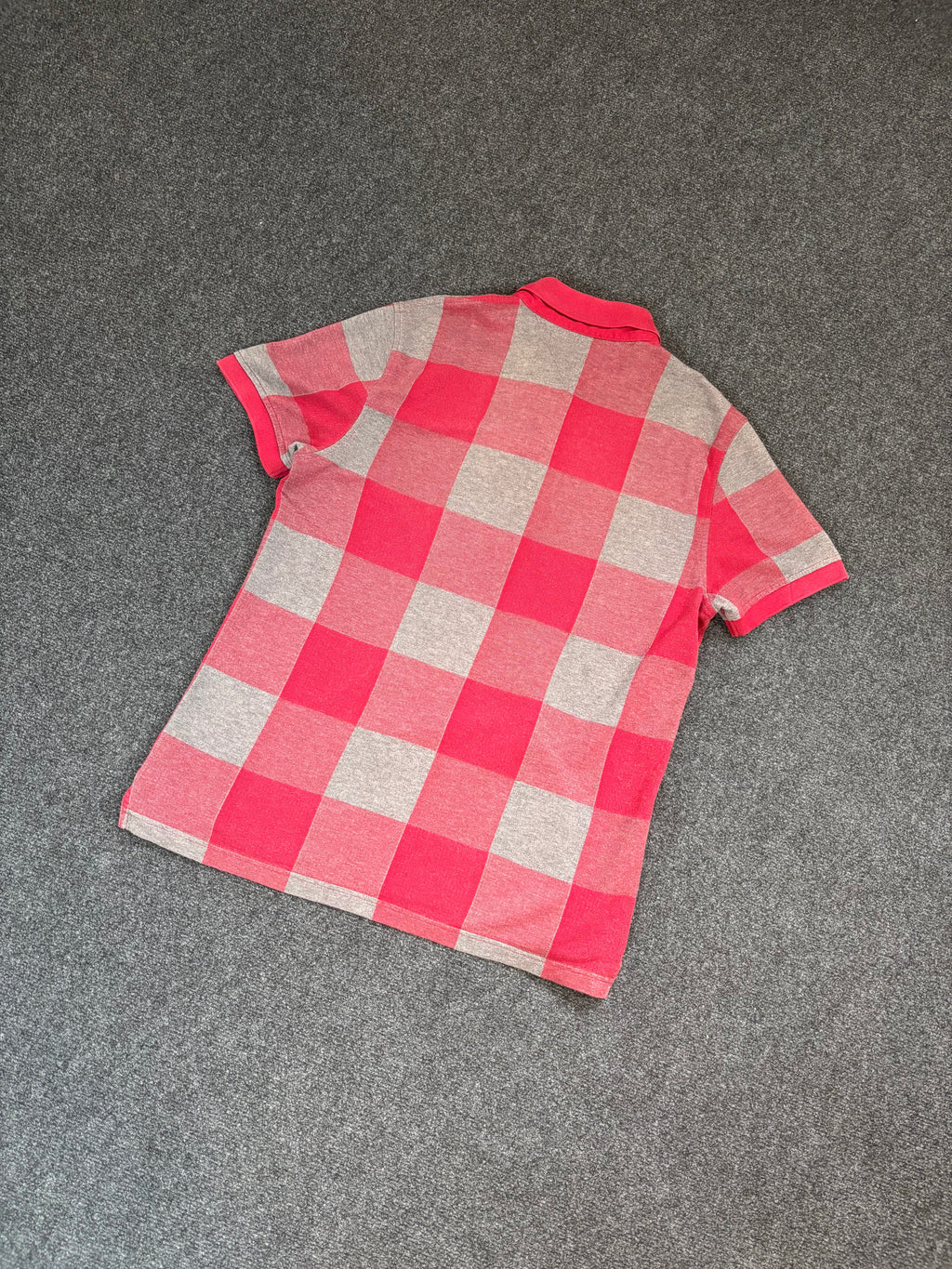 Tommy Hilfiger Poloshirt – Rot/Grau kariert (Größe M, Custom Fit)