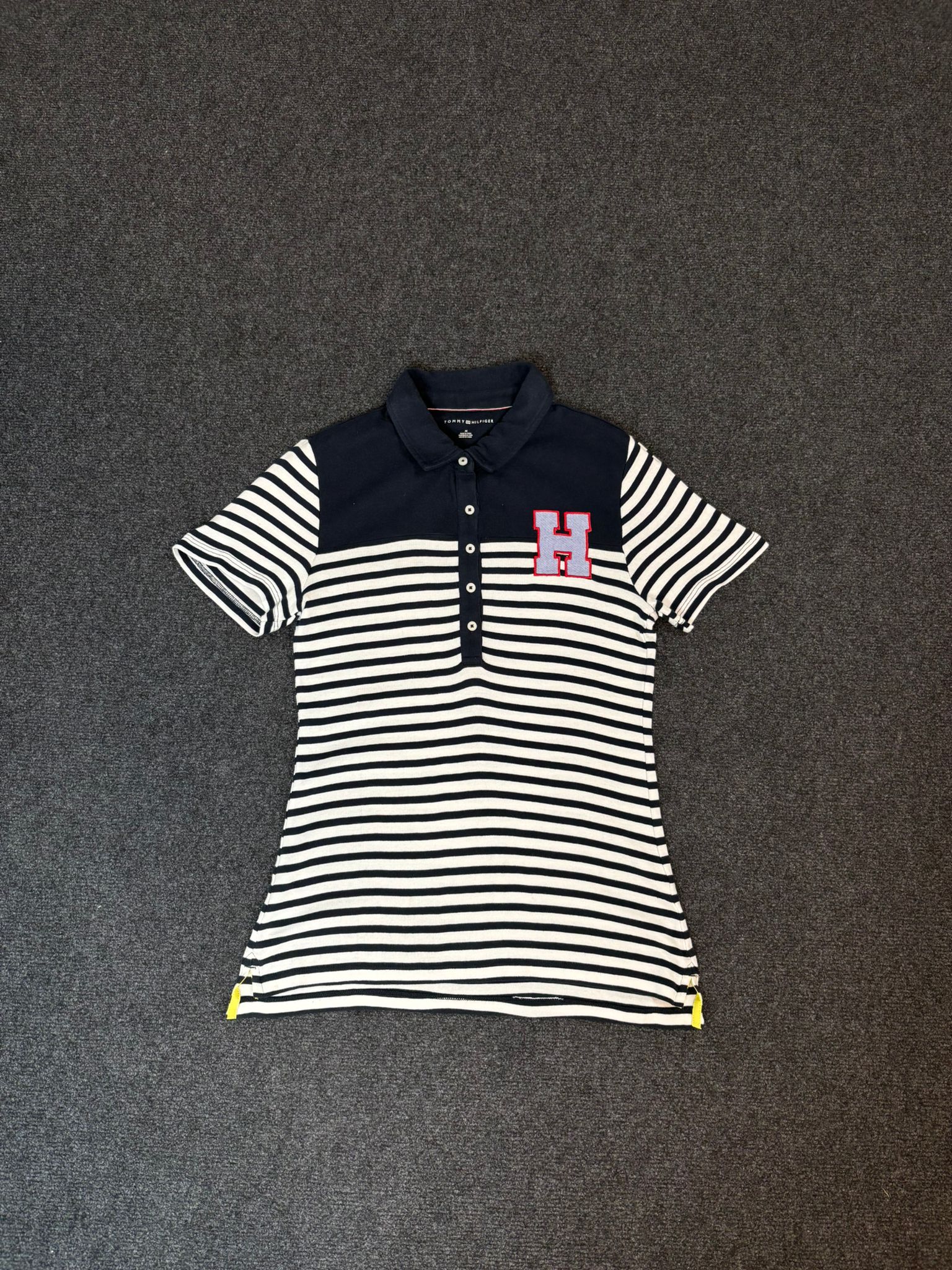 Vintage Tommy Hilfiger Polo (M)