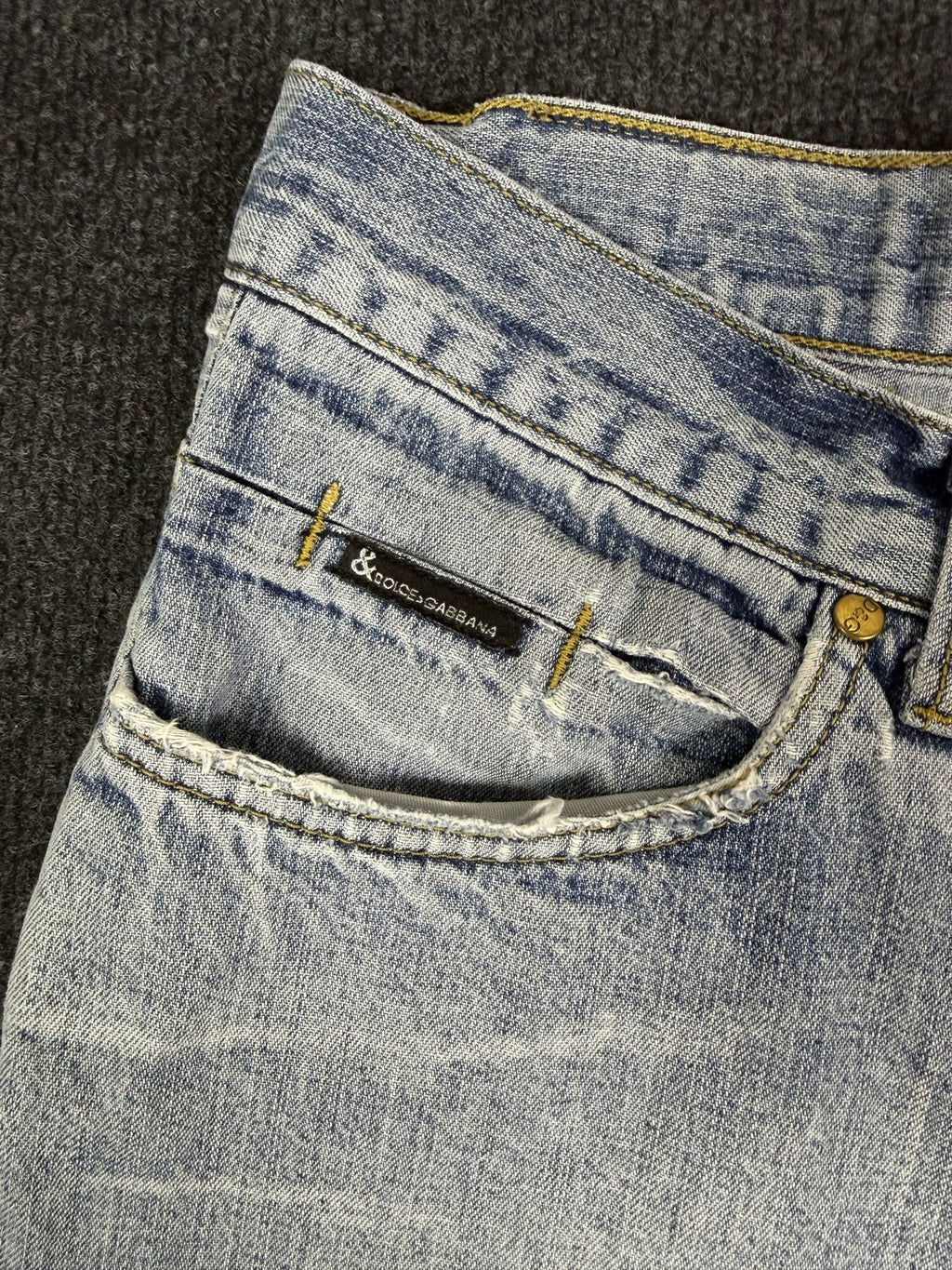 D&G Dolce & Gabbana Jeans – Light Wash Distressed