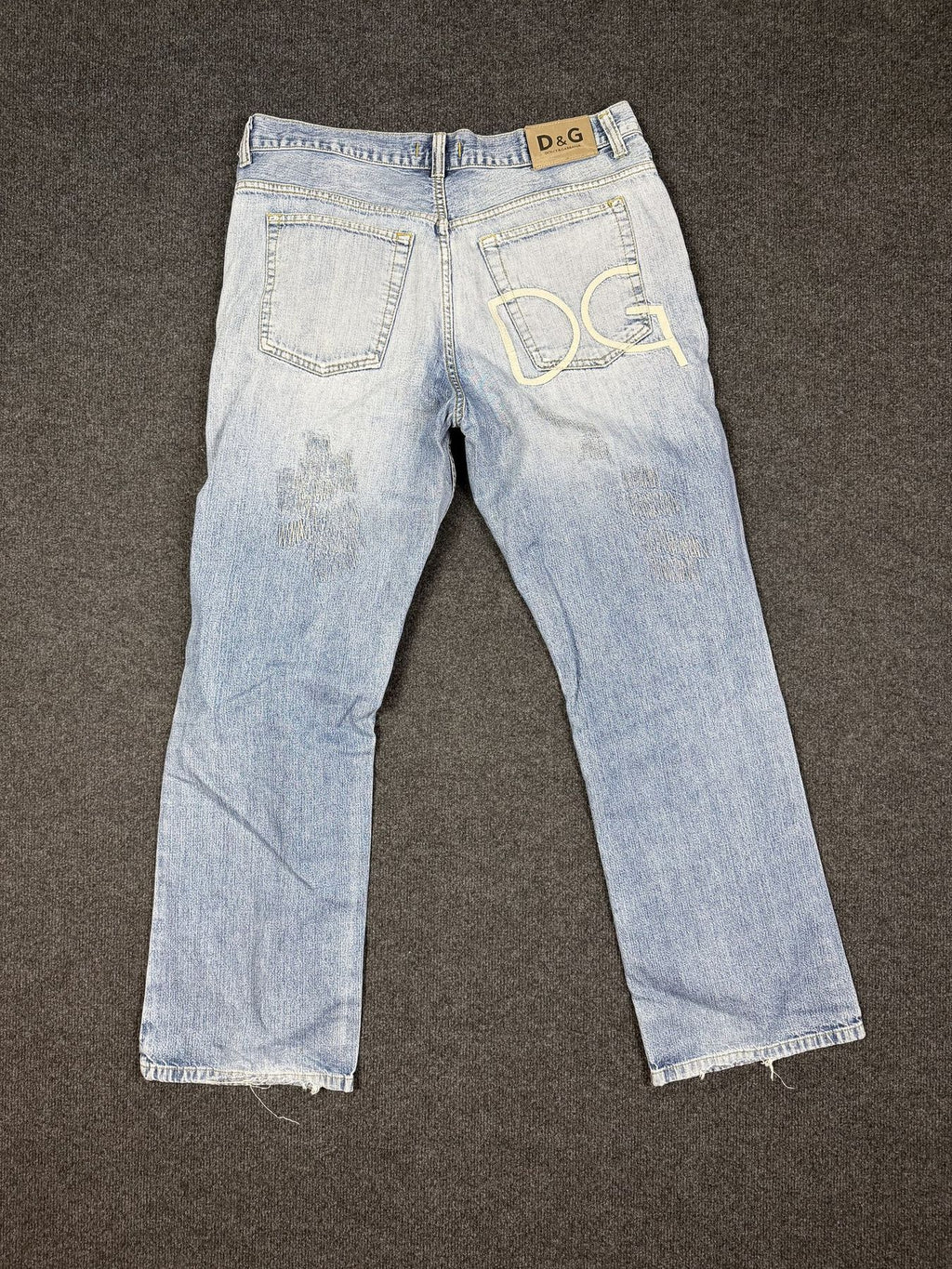D&G Dolce & Gabbana Jeans – Light Wash Distressed