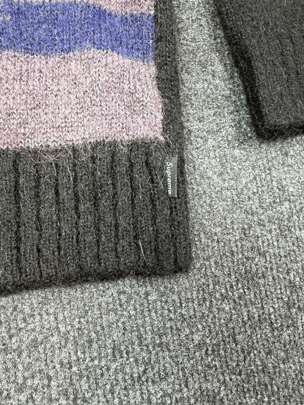 Supreme Knit Jumper – Rocket Motif – Charcoal